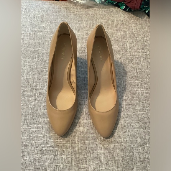 Nine West Jazzin Beige Wedge Pump - Picture 3 of 8